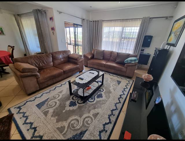 2 BEDROOM TOWNHOUSE FOR SALE IN LIEFDE EN VREDE